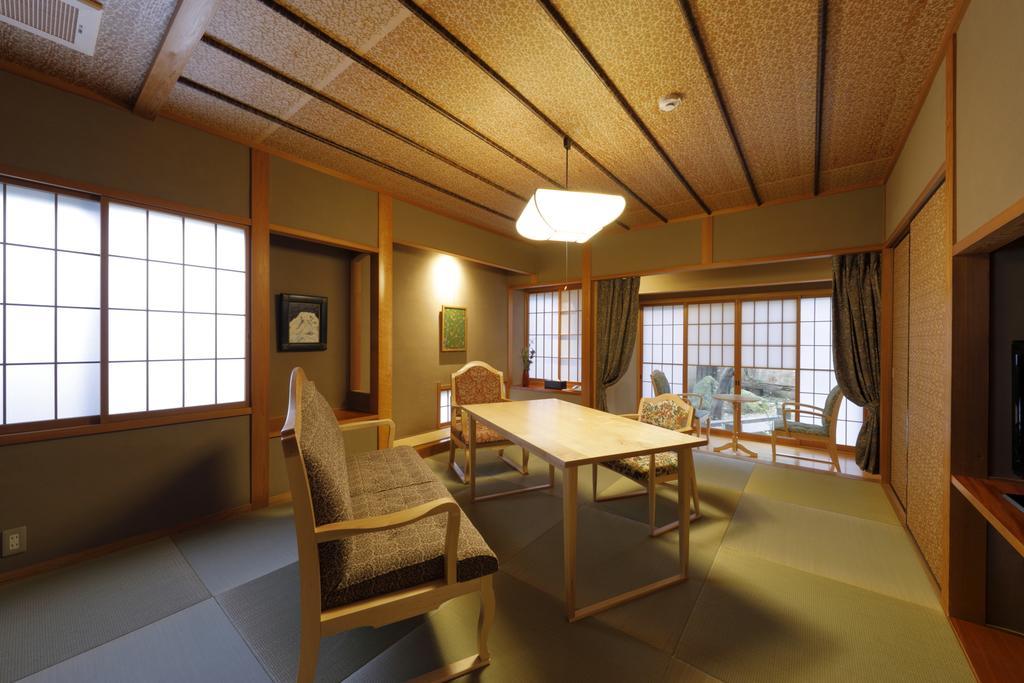 Yufuin Souan Kosumosu Hotel Екстериор снимка